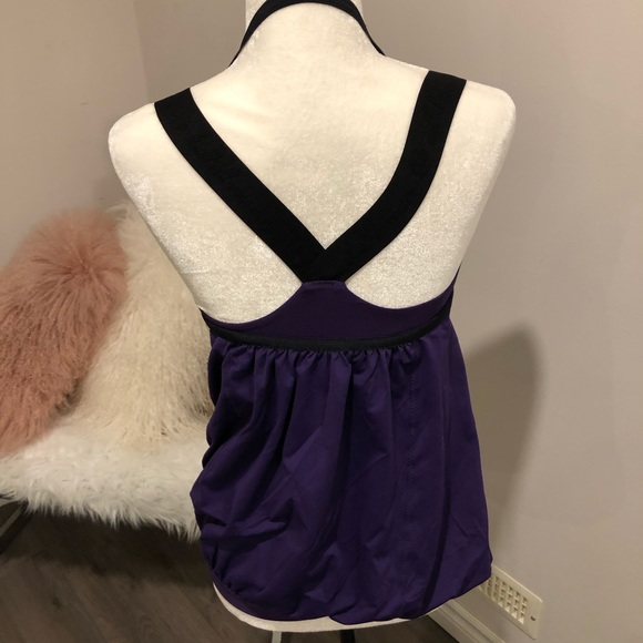 Lululemon two layered tank top with built in bra - Picture 6 of 8